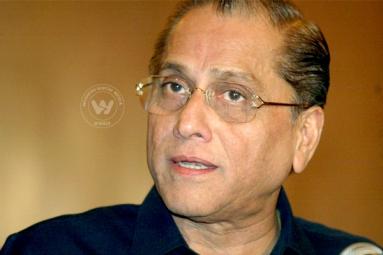 BCCI President Jagmohan Dalmiya Complains Chest Pain