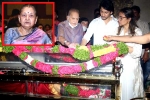 Indira Devi pictures, Indira Devi health issues, mahesh babu s mother indira devi laid to rest, Tollywood celebrities